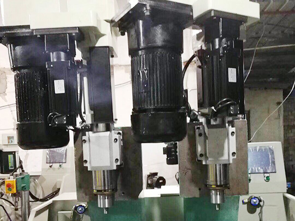 鉆孔機(jī)怎么安裝？玻璃鉆孔機(jī)爆孔裂孔原因是什么？